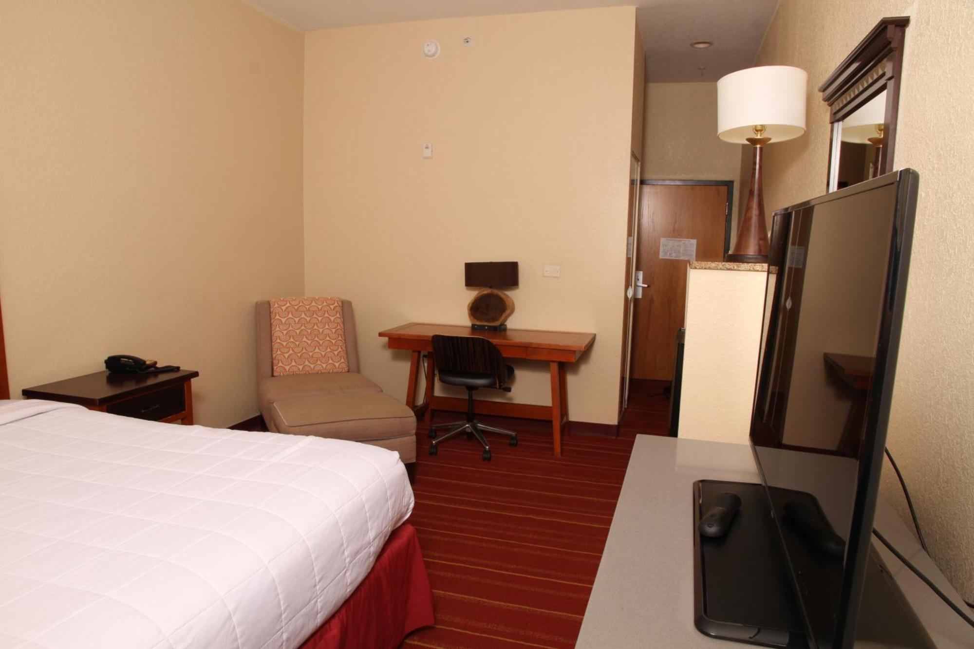 Hotel Days By Wyndham Semmes Mobile