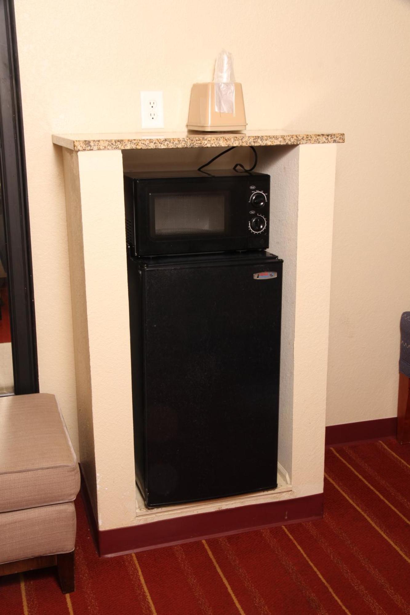 Days By Wyndham Semmes Hotel 3*