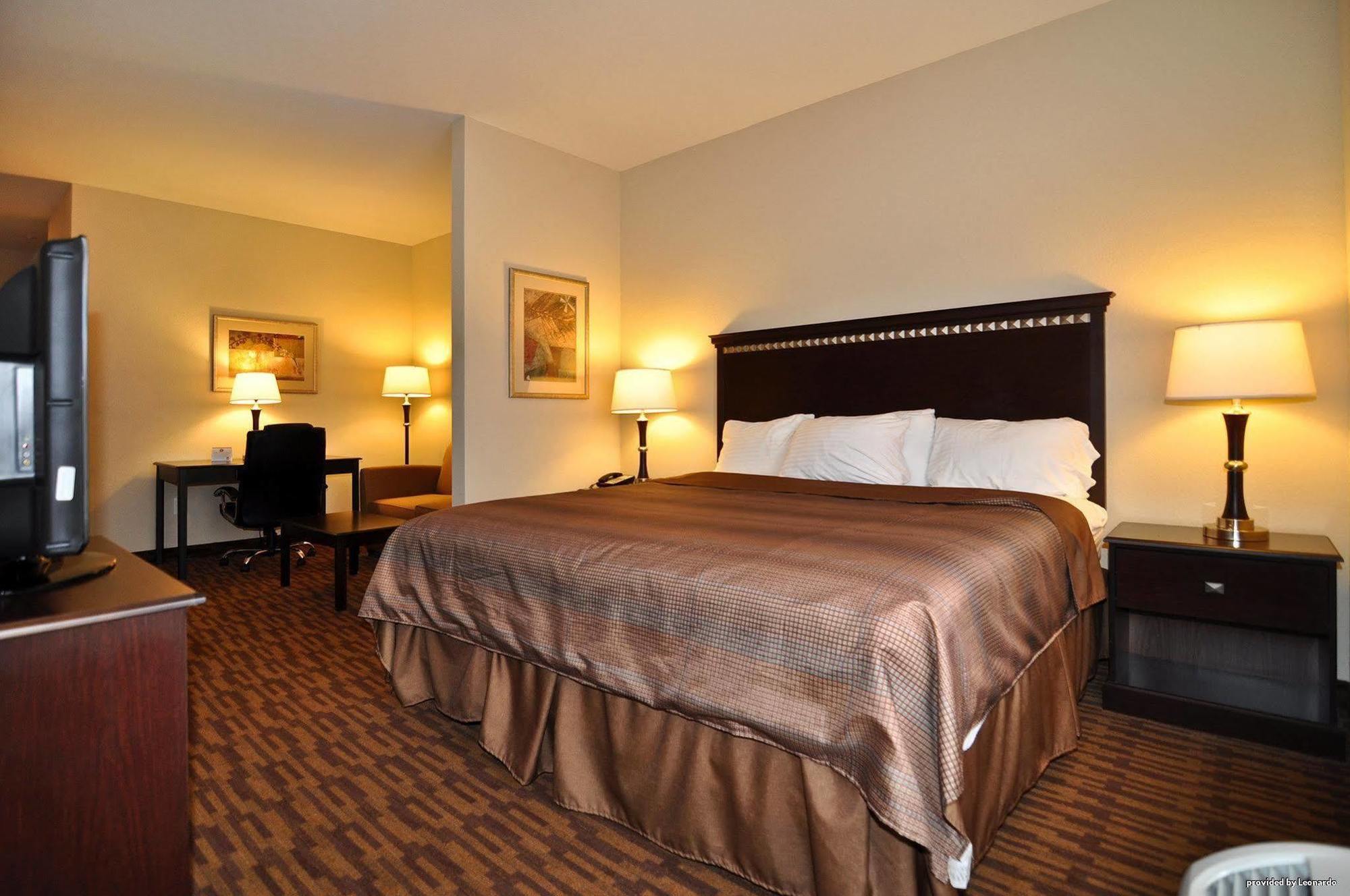 Days By Wyndham Semmes Hotel 3*